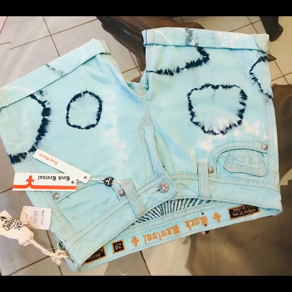 Rock Revival Alanis Easy shorts. Size 29. NWT